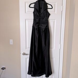 品を纏う【TADASHI SHOJI】Kairi Chrysanthemum Kimono Gown bpk20456l_black_ivory_front.jpg